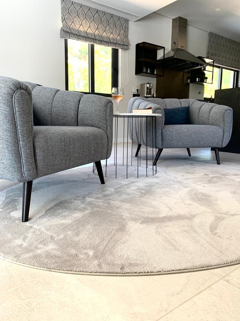 Living Rooms 11 — FINGERPRINT