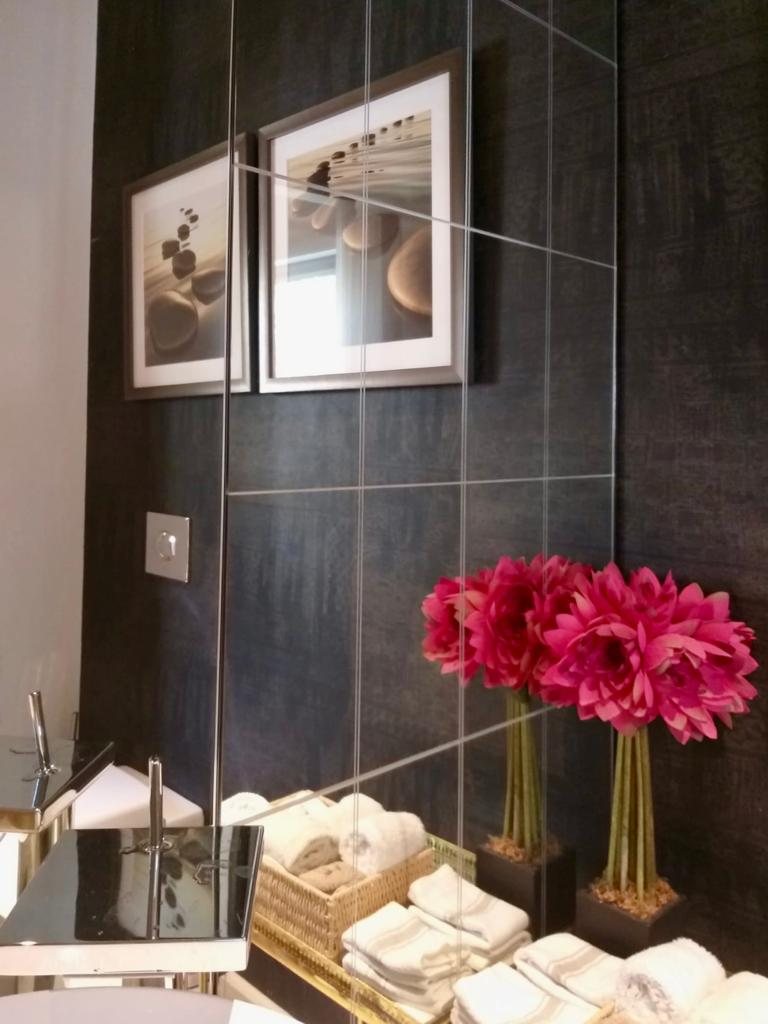 Bathrooms 28 — FINGERPRINT