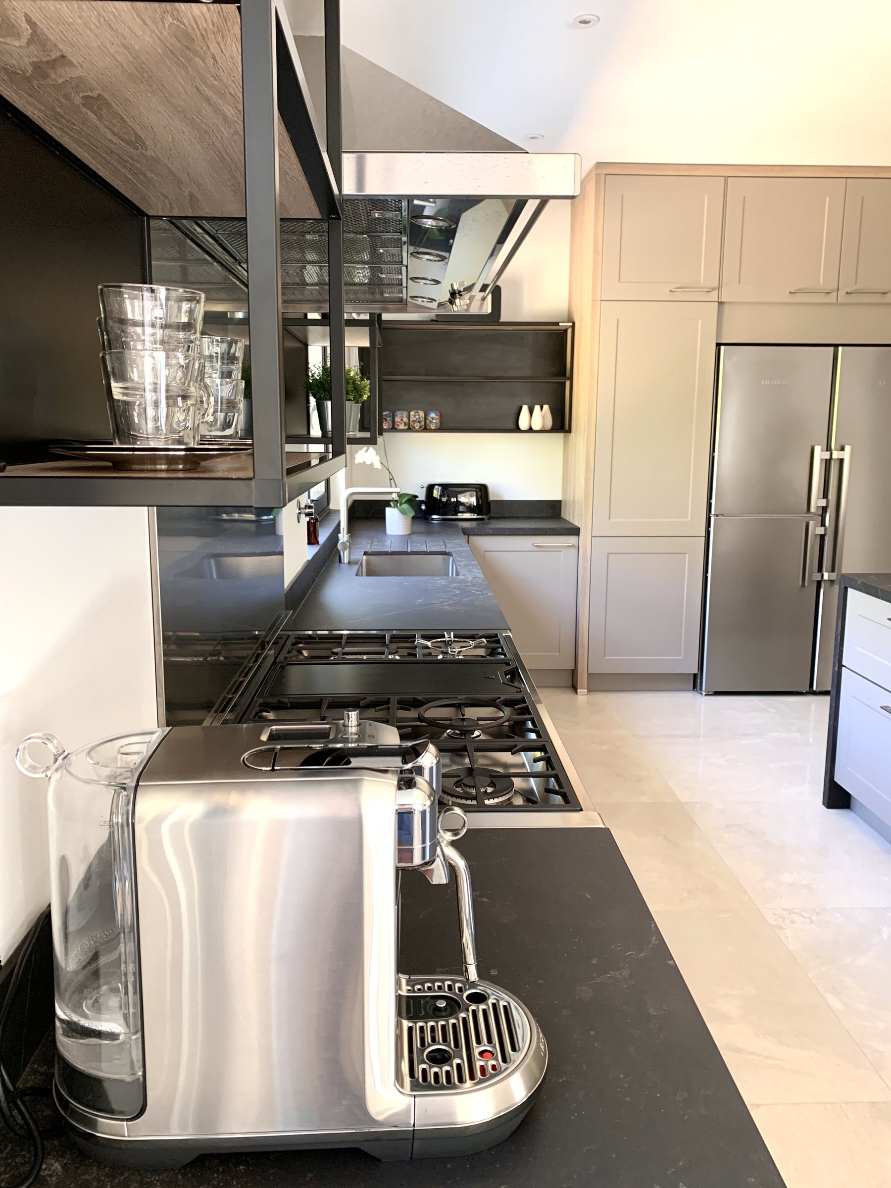 Kitchens 02 — FINGERPRINT